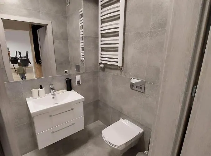 Loshouse Apartment *